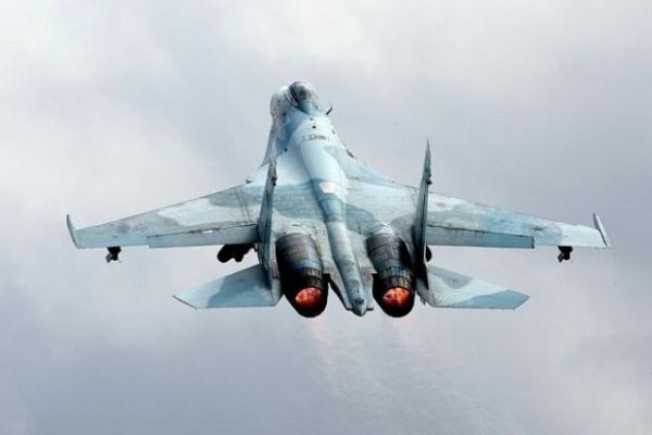 Названы главные боевые характеристики истребителя Су-27