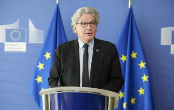 Еврокомиссар заявил, что период мира для ЕС закончился
